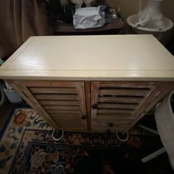 Cute Side Cabinet/hutch