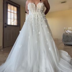 Pronovias Isabella Wedding Dress Size 10