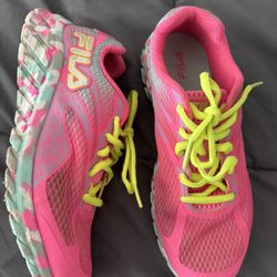 Women's sneakers, size 5/6, 23.5