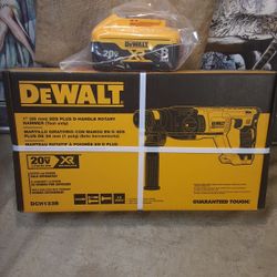 NEW DEWALT 20V XR SDS PLUS ROTARY HAMMER AND BATTERY 
