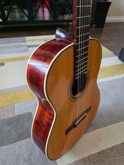 Classical guitar Aria 551