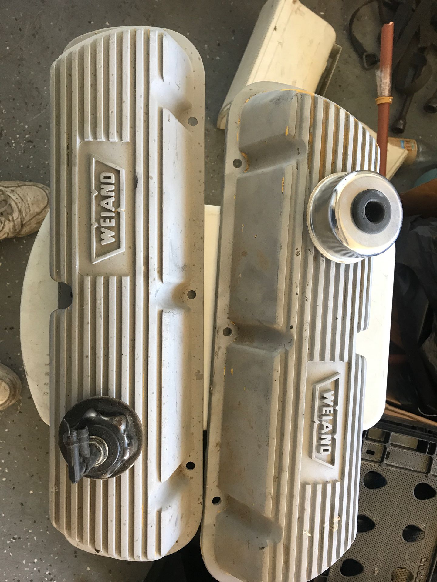 Weiand valve covers for small block ford