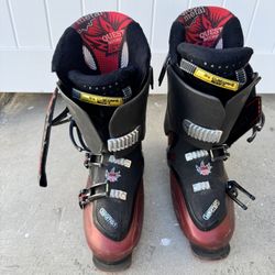 Men’s Size 15 Ski Boots