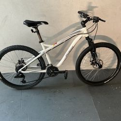 BICYCLE SPECIALIZED 21 SPEED SIZE 26 BRAND NEW 