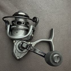 Brand New PENN CLASH 2 1000 No Box  