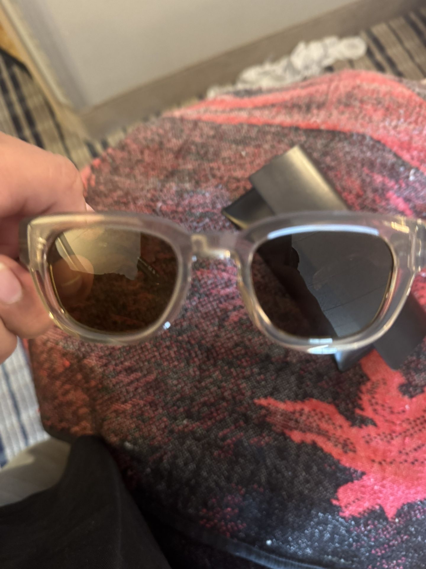 Saint Laurent Shades