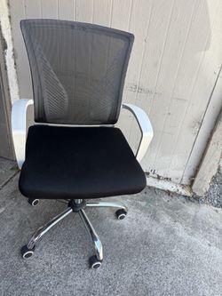 Desk chair