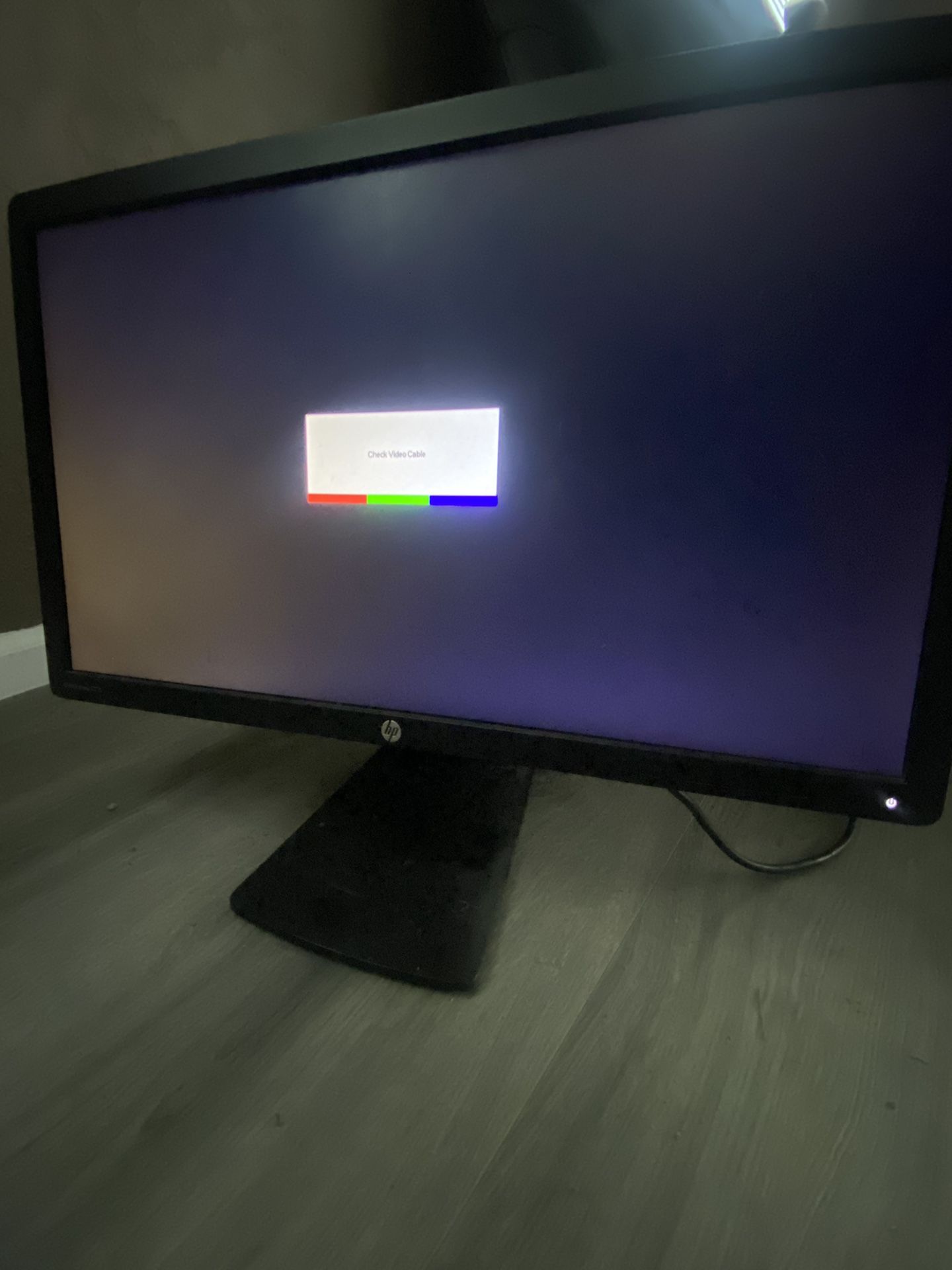 HP Monitor With Adjustable Stand