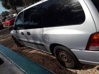 03 Ford Windstar