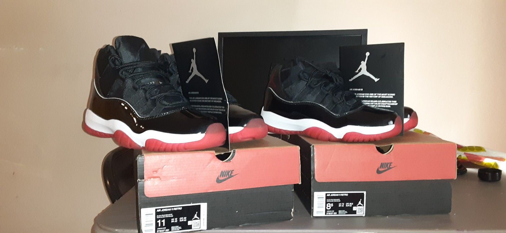 Jordan 11 breds SIZE 11 AND 8.5