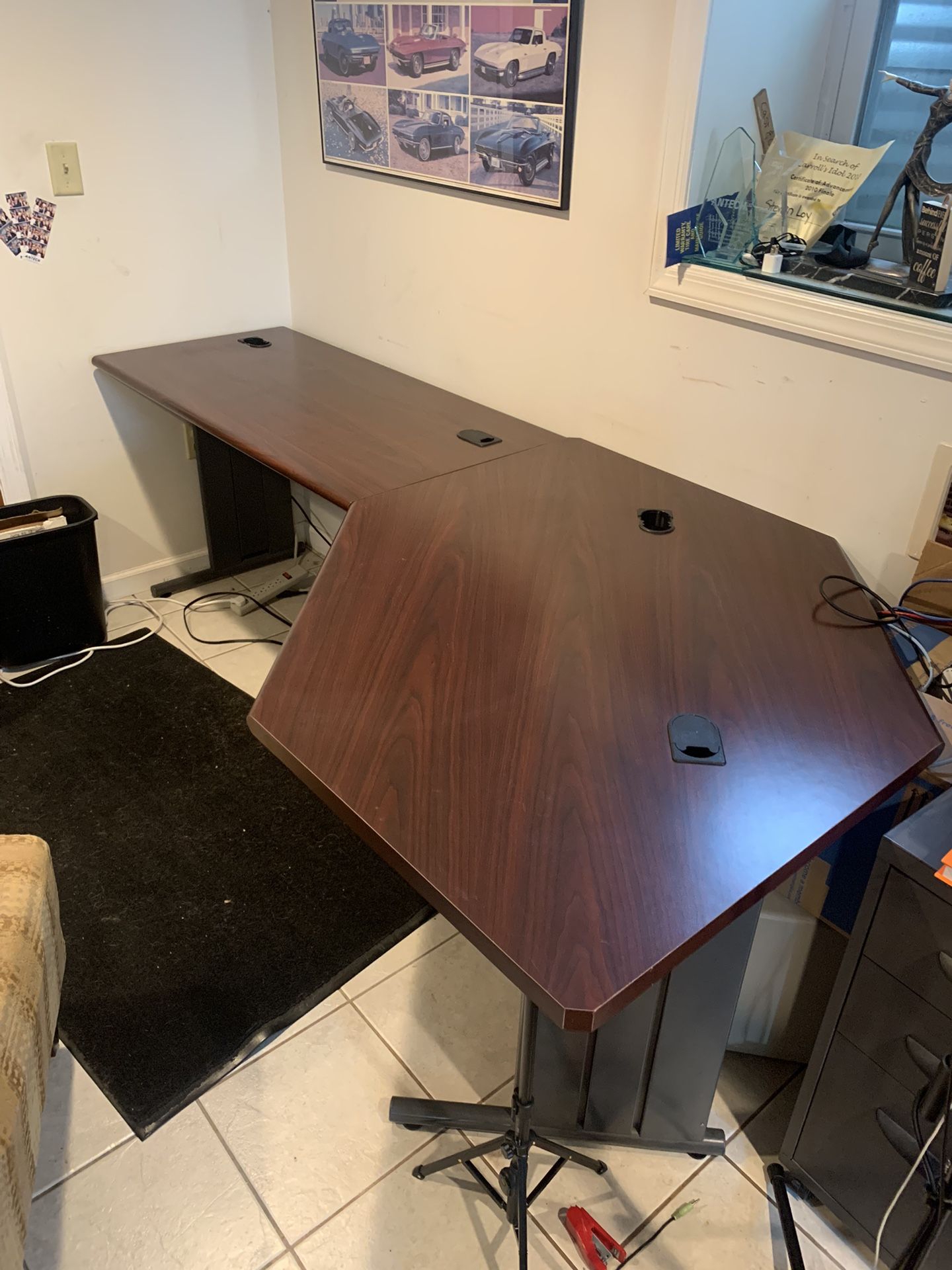 Corner Desk