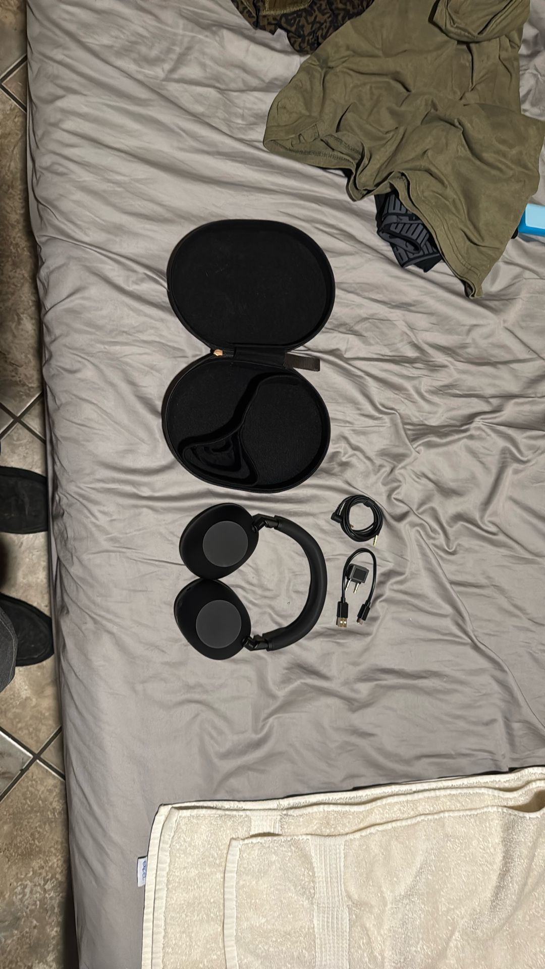 Sony WH-1000XM6