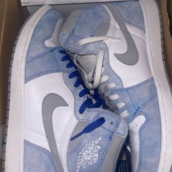 Jordan 1 Hyper Royal Men’s Size 14 $100