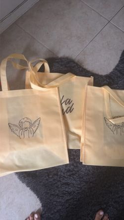 Tote bags