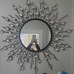 SUNBURST MIRROR WALL DECOR