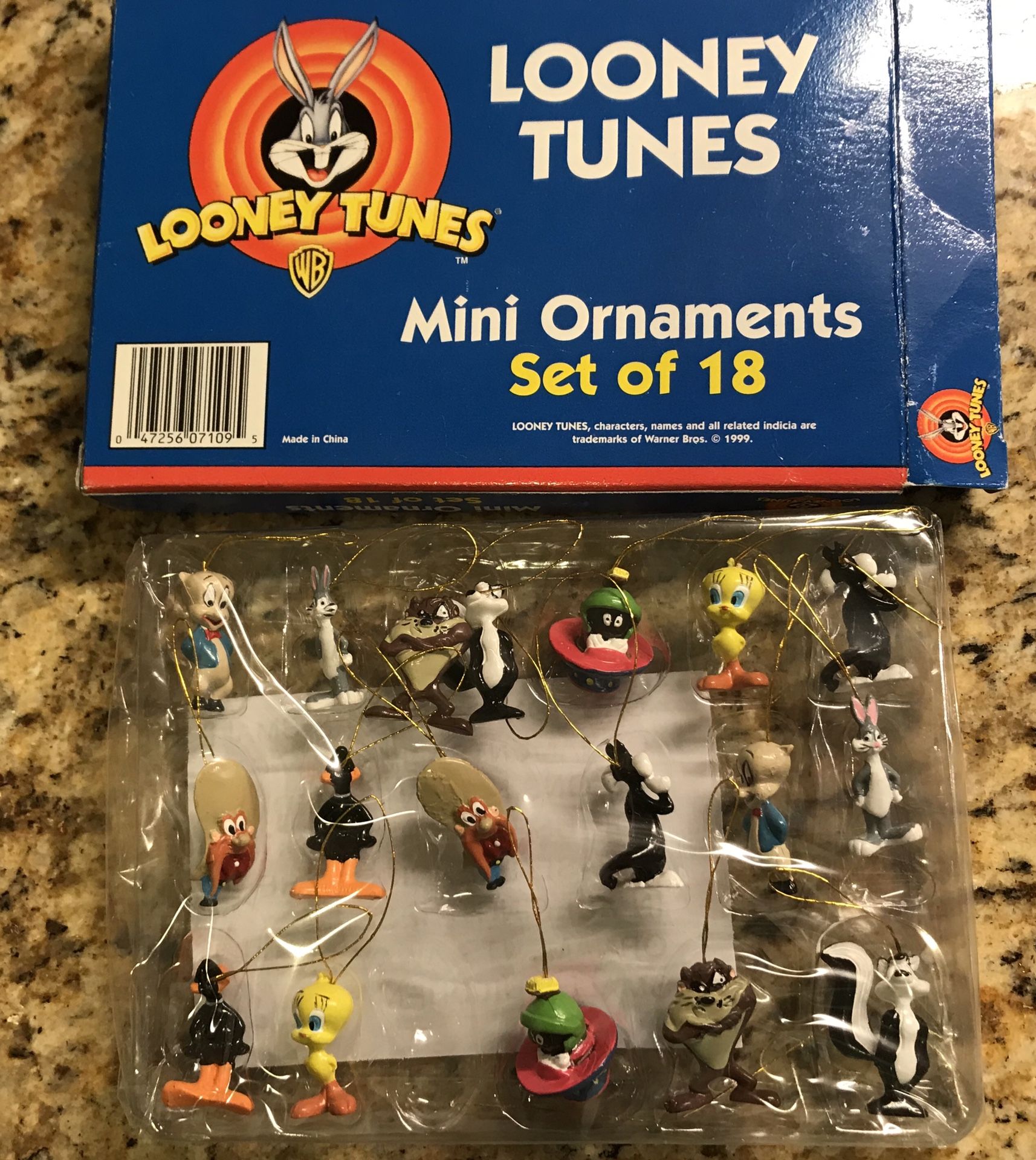Super tiny looney tunes ornaments