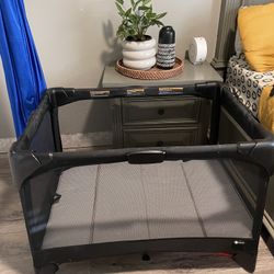 4moms Pack N Play 