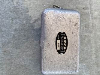 Vintage Umco P9 Pocket Tackle Box