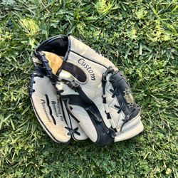 BASEBALL MITT 12”