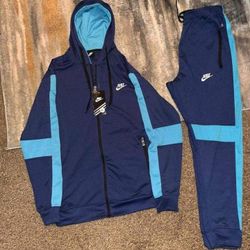 Blue Nike Sweatsuit Size Small . Nike Sweatsuit 