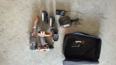 Rigid multi-tool & hammer drill & charger & 3 batteries & case