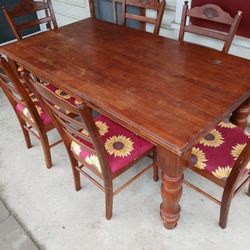 Maple Wood Dining Room Set 