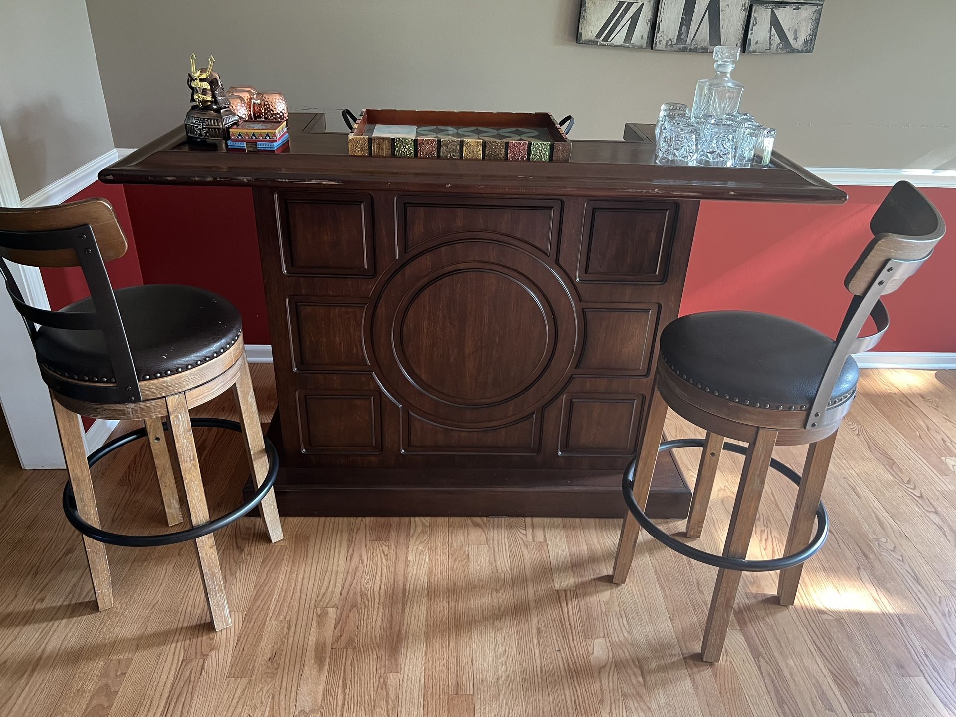 Bar With Bar Stools- Plenty Of Storage