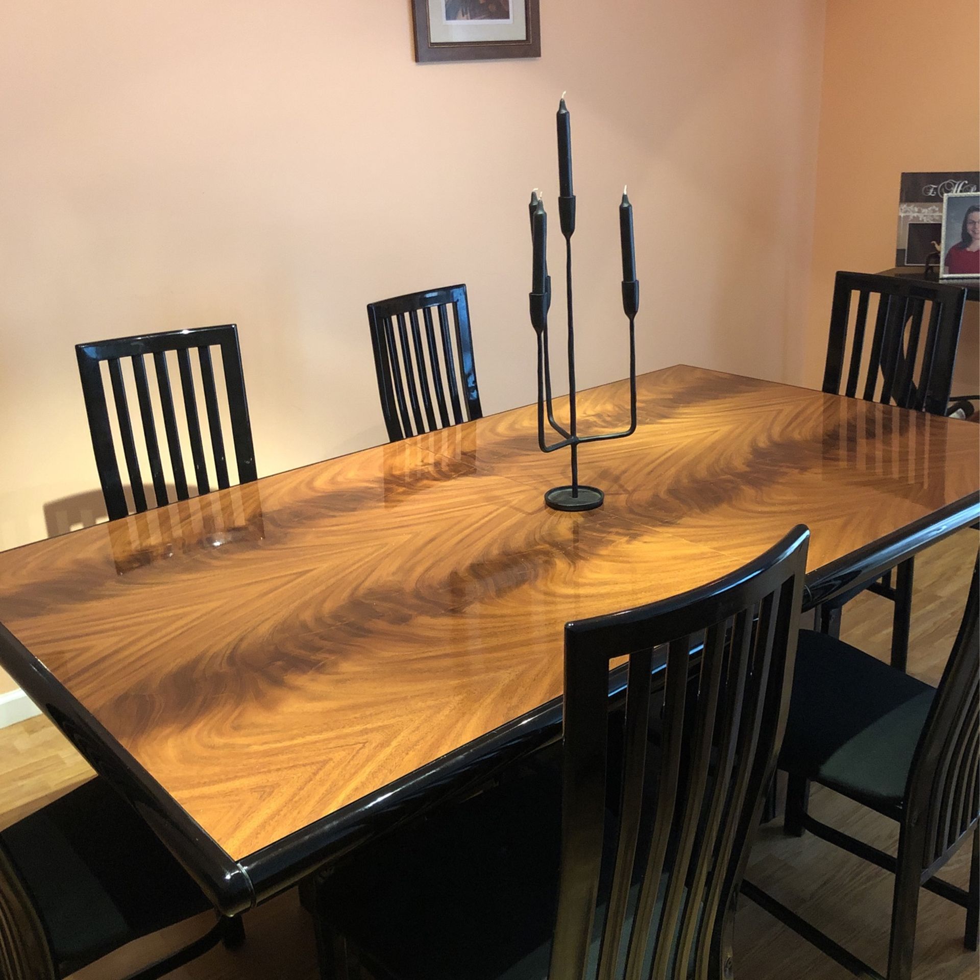 Dining Table And 6 Chairs