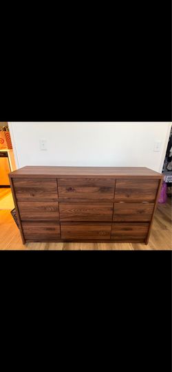 Dresser/ CHECK PICTURES!