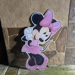 Minnie Props Cutout Image 