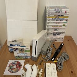 HUGE Nintendo Wii Console Bundle - Wii Sports / Wii Sports Resort / Super Mario
