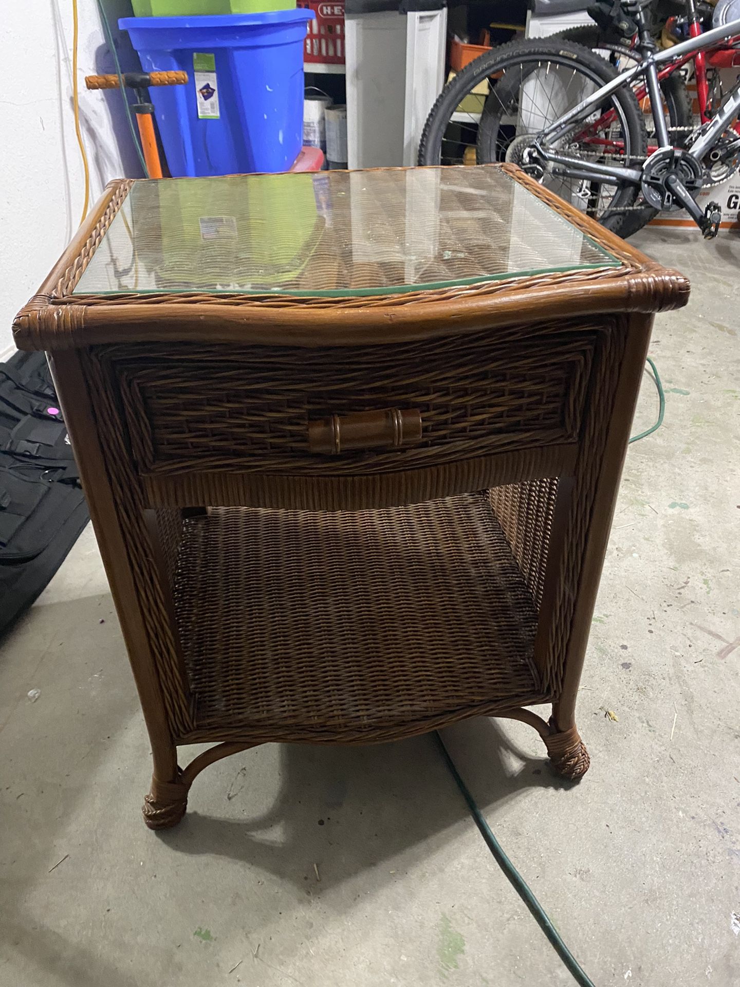 Wicker Side Table 