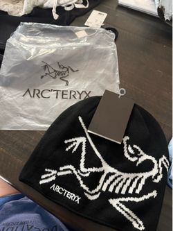 Arcteryx Beanie bird with tag