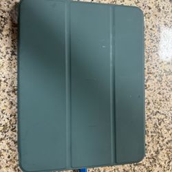 iPad 11th Generation 256 GB w/case, Apple Pencil In Yellow