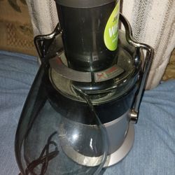 Breville Juicer (New) Model JE95Xl
