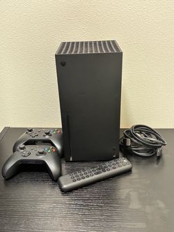 Xbox Series X 1TB Console Bundle