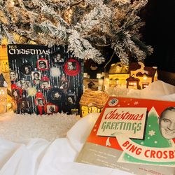 📀 Vintage Christmas Vinyl Lot — Bing Crosby + RCA “This Is Christmas” LP 🎶
