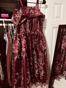 Beautiful Girsl Dress Its a Size 16 In Girls