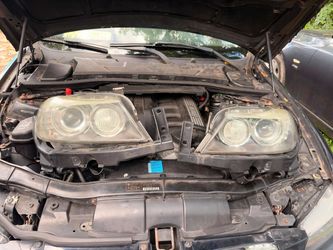E90 LCI headlights