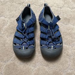 Keen Waterproof Hiking Shoes Sandals