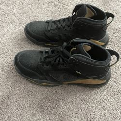 Jordan Mars 270 Black And Gold