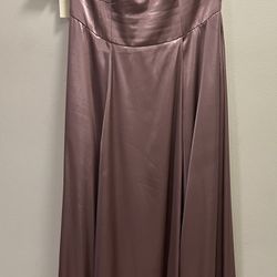  Galina Signature Satin Bridesmaid/Formal Gown – Size 10 – Quartz Pink