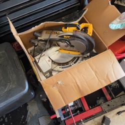 DeWalt Miter Saw