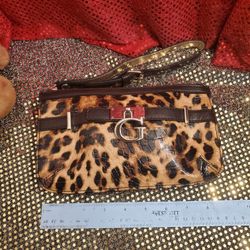 Guess Covenant Mini Garden Bag 9"x5"x1". New.