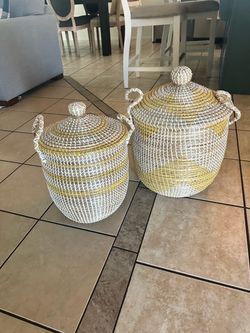 Set of 2 Woven Lidded Storage Baskets