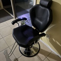 Barber/Salon Spa Styling chair. 