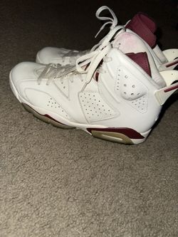 Jordan Maroon 6s Size 10 Mens 80$