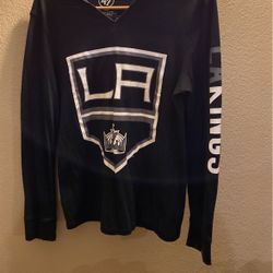 LA Kings Womans Light Weight Hooded Long Sleeve 