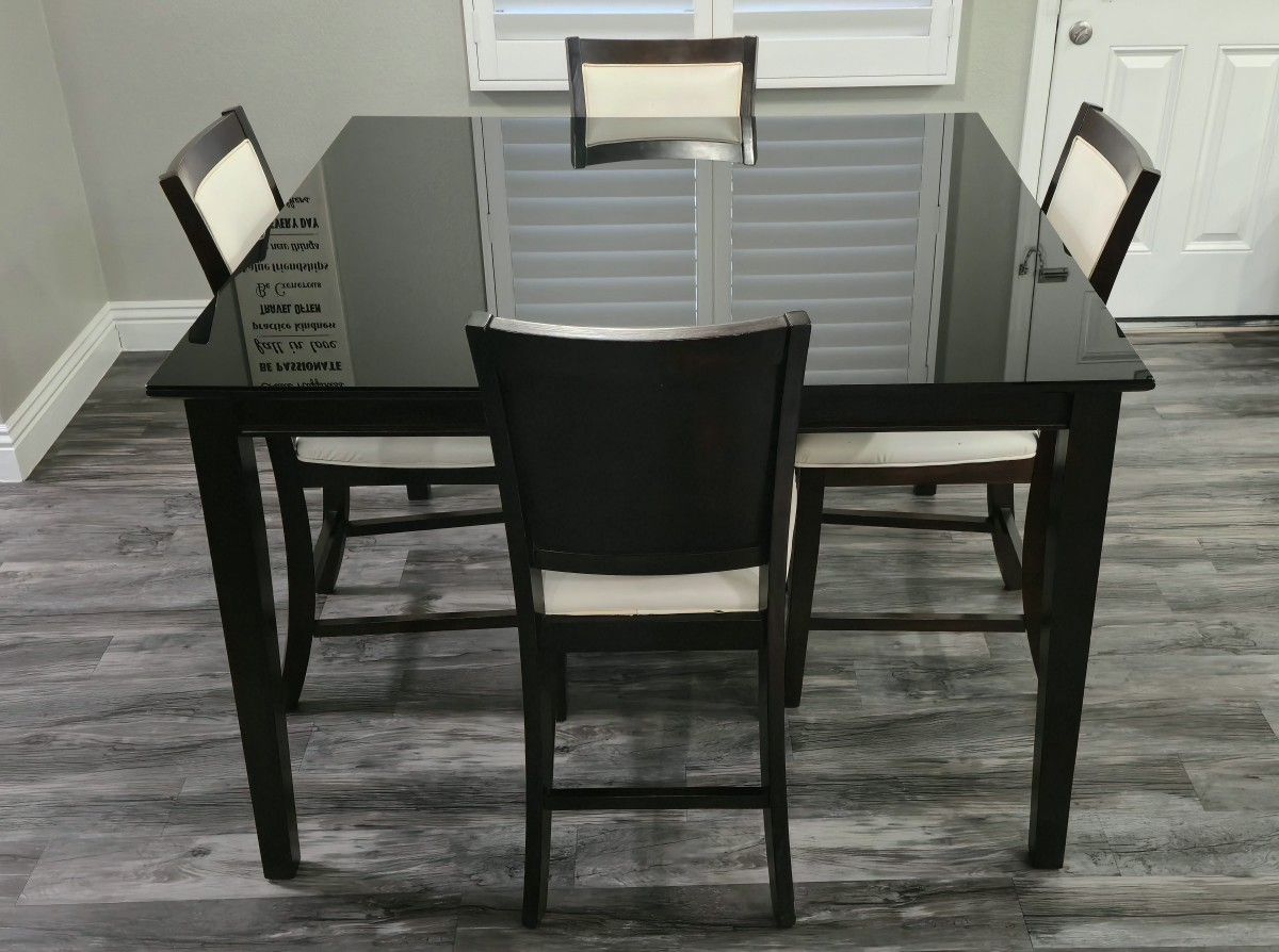 Dining Table Set