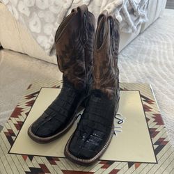 Caiman Boots Women Size 7